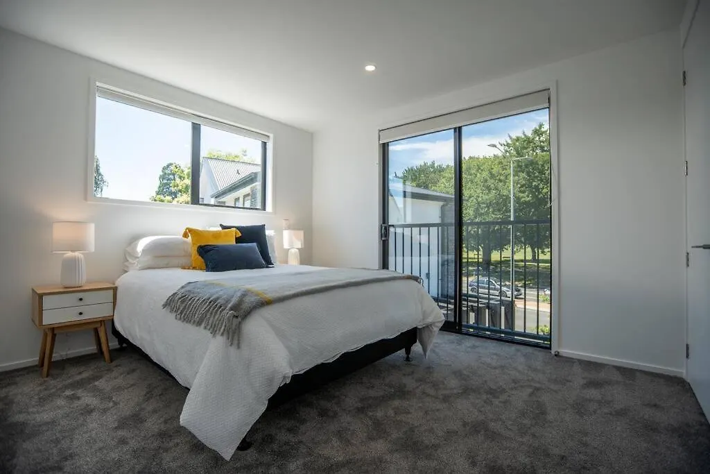 Apartment Brand New Opposite Hagley Park Close Cbd Hospital Christchurch