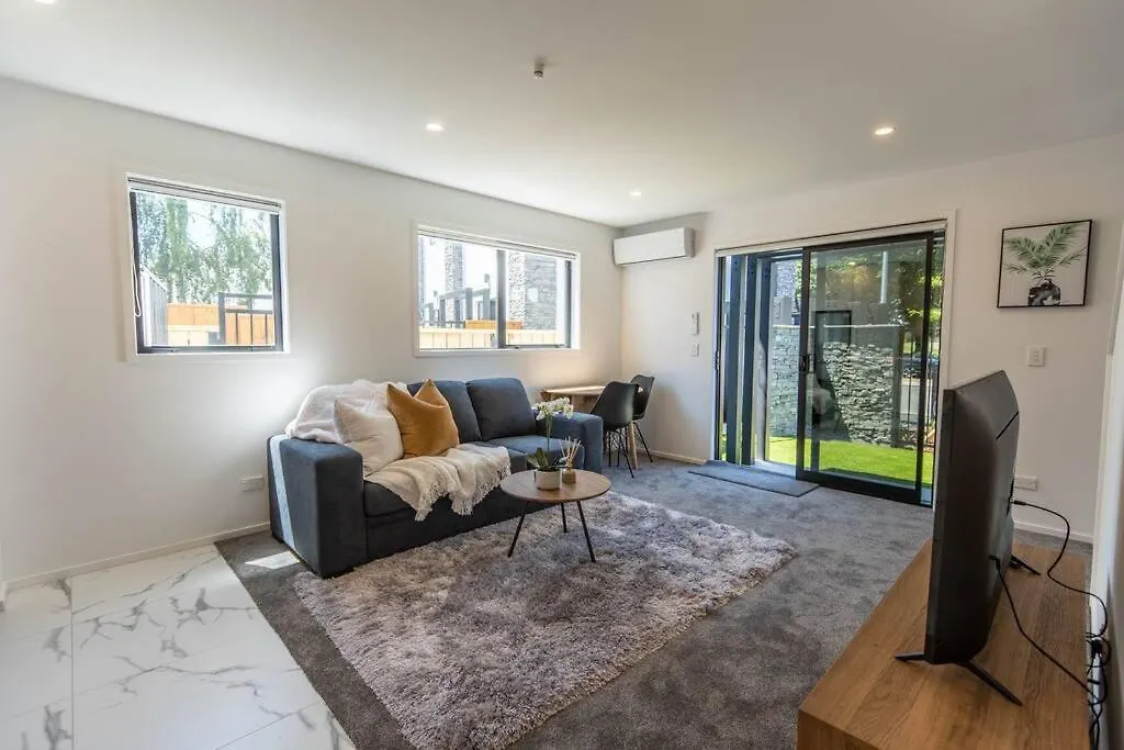 Brand New Opposite Hagley Park Close Cbd Hospital Christchurch New Zealand