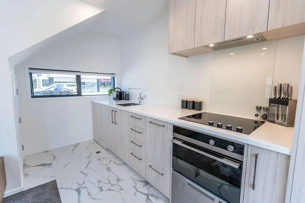 Brand New Opposite Hagley Park Close Cbd Hospital Christchurch