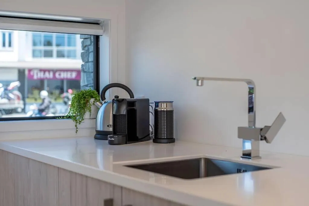 Brand New Opposite Hagley Park Close Cbd Hospital Christchurch 0*,  New Zealand