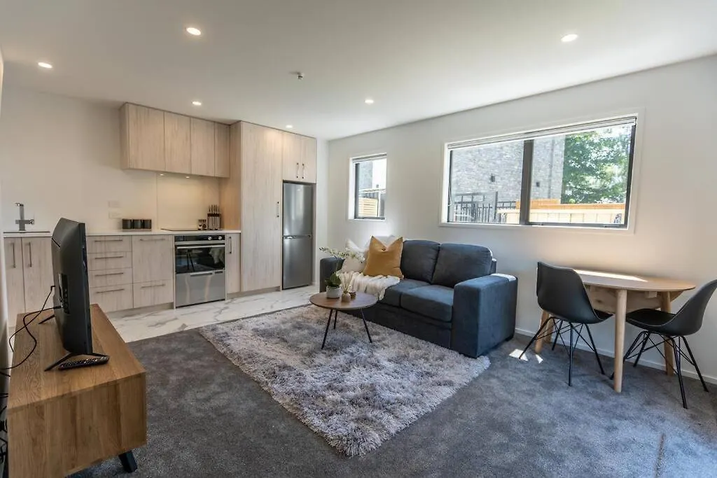 Brand New Opposite Hagley Park Close Cbd Hospital Christchurch